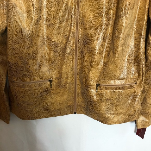 JM Collection faux leather snake print jacket NWT - Picture 7 of 7